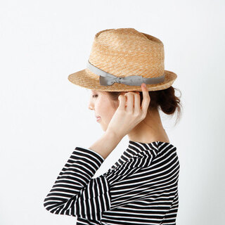 サッと被るだけでなんだかオシャレ。これからの季節にオススメ「帽子・キャップ」あれこれ