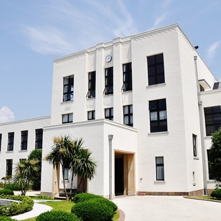 ノスタルジーを感じる場所。滋賀県「豊郷小学校」を訪れて