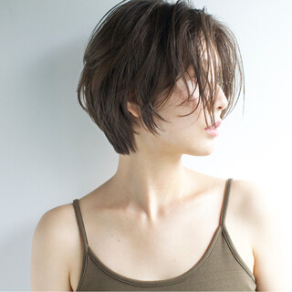 しっとり肌がコスチューム。潤いを感じるためにしたい10のこと