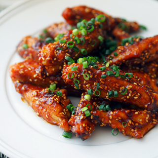 ピリッとスパイシーで刺激的！夏はHOTな『調味料』で“ピリ辛メニュー”を楽しもう♪