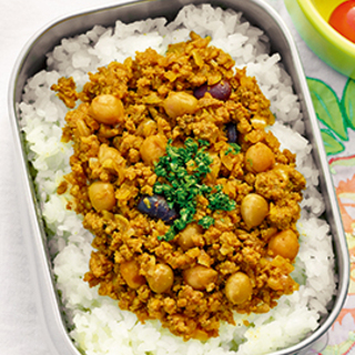 ボリュームも愛情もたっぷりと♪男の子に作ってあげたい【がっつりお弁当・レシピ】