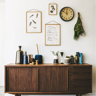 わたしのお気に入りを壁に飾る。「#壁面インテリア」でカフェのような空間作りを