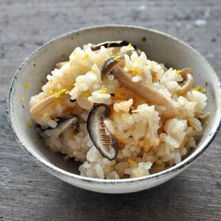 秋の味覚をまるごと閉じ込めて。お弁当にも◎『炊き込みごはん1週間レシピ』〈副菜付き〉