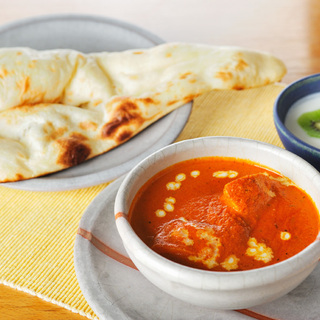 意外と簡単◎美味しい「バターチキンカレー」のレシピと都内のオススメ店をご紹介