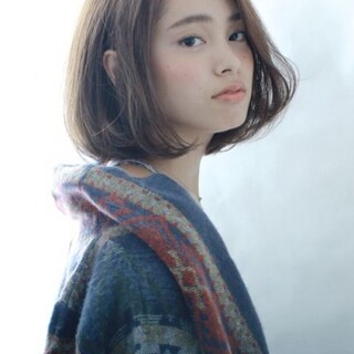今年の冬はナチュラルな『ロブ』で～前髪あり派・なし派「バング別ヘアカタログ」