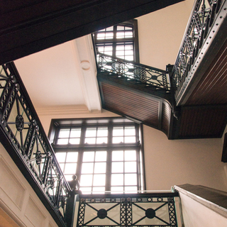 美しい建物に会いに行こう。歴史を感じる東京都内の古い建物たち。