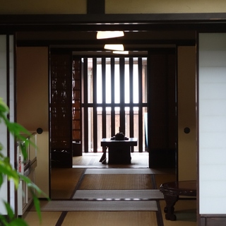 ノスタルジーに魅せられて...奈良県で「ならまち」の散策を楽しみませんか？