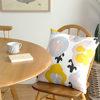 1枚変えると気分も変わる♪素敵な《クッションカバー》と”簡単”手づくりレシピ