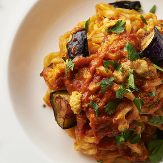 イタリアの《南部と北部》を食べ比べ。本場仕込みの「イタリアン＆ドルチェ」のレシピ集