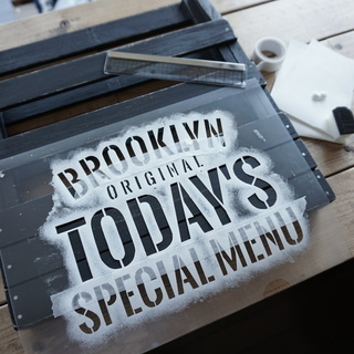 色々なインテリアに変身！DIY初心者さんに贈る〈すのこを使って作れるモノ〉