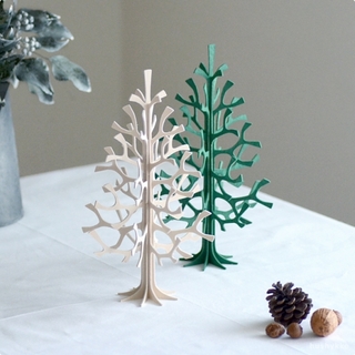 ”さりげなく”が私らしい。小さなオブジェで楽しむ大人のクリスマス 