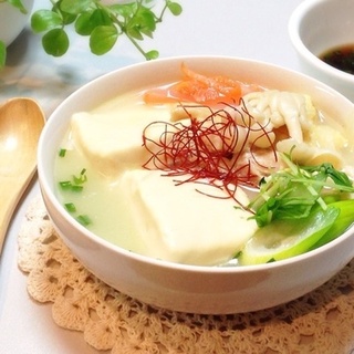 重曹をちょい足しするだけ♪とろっとろの美味しい湯豆腐の作り方