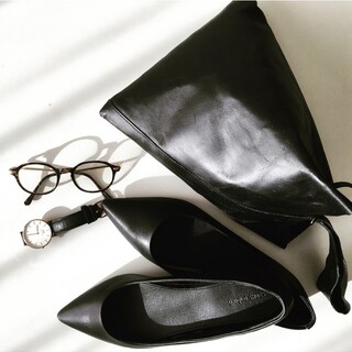 着まわし力抜群！Under5000円の「＋プチプラアイテム」で作る大人の黒コーデ 