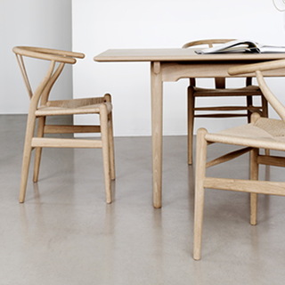ウェグナーから柳宗理まで…。【デザイナーズチェア】の名作がある暮らし、始めませんか＊