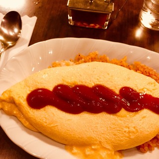 昔から変わらないこだわりの味。《銀座》で多くのリピーターに愛される人気「洋食店」