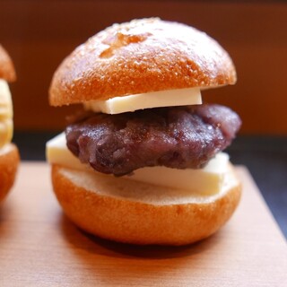 “あんバターサンド”の甘さと塩味の濃厚なハーモニーで至福のときを。おすすめのお店 をご紹介◎