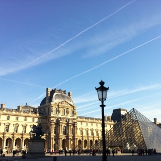 至極の芸術と文化に魅せられて～フランス首都パリ・ルーヴル美術館の見どころ～