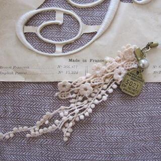 手間をかけて自分らしいDIY。紅茶染めを始めてみよう。