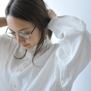 「眼鏡」をプラスして旬度を上げよう♪《眼鏡 × ナチュラルコーデ》お手本スタイリング帖