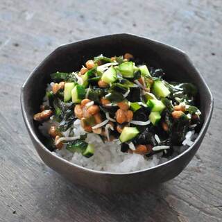 発酵食品＆食物繊維でお腹すっきり。女性にうれしいお手軽「腸活」レシピ集