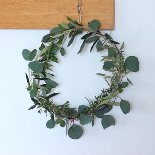 庭木でもつくれる◎変化する風合いも素敵な「ドライリース」の楽しみ方