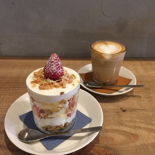 歩いて発見、街の魅力。春の東京散策に訪れたい【両国】の観光スポット&カフェ