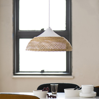 落ち着きある大人のインテリアに。巨匠が作る「ジャパニーズ・モダン」ってどんなもの？