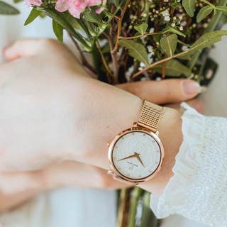 2本目に欲しいのは脱、定番。新しい自分と出会える【フランス製の腕時計】