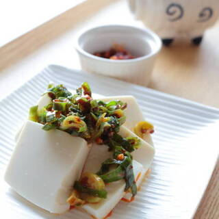 実はいろんな用途がある!おかずから主食まで◎調味料“ラー油&タバスコ”のアレンジレシピ