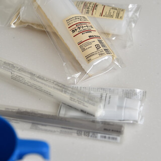 旅行シーズン到来。旅先であると便利なグッズを無印良品や100円ショップで発見！