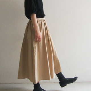 ふわり空気を纏う。「TANDEY」でつくる"シンプル×柔らか"な装い