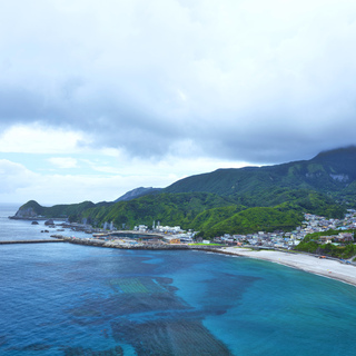 ここは東京！「神津島」「式根島」の海を見に行こう 