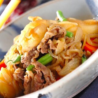 同じ材料で翌日は別メニューが完成！お財布にも優しい「食材使い回し」レシピ