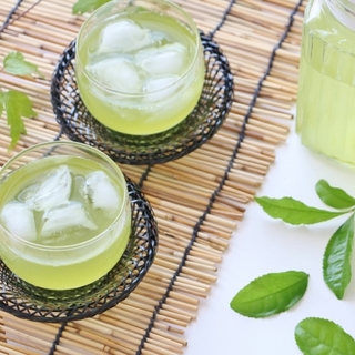 すっきり奥深い味わい。夏はひんやり美味しい、冷たい「日本茶」を楽しもう