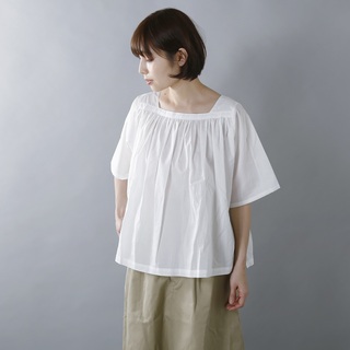 この時期なにを着るか迷ってない？“これさえあれば！”の【優秀トップス20選】