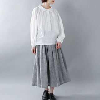 汗ばむ季節もさらりと心地良く。センスアップが叶う、とっておきの【リネンアイテム】