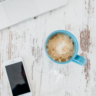 生活をもっと便利に楽しく♪大人女子がスマホに入れておくべきアプリ７選