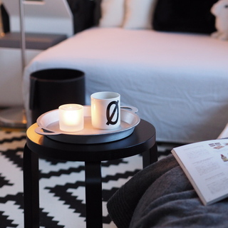 あると嬉しい、お部屋の名脇役。《スツール》のいろいろな楽しみかた