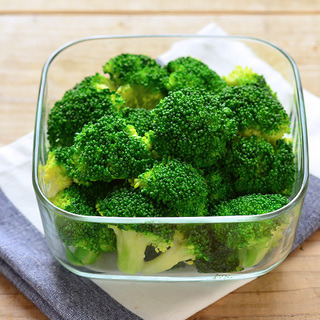 ブロッコリーの「ゆで方」＆「ゆで時間」をマスターして、美味しいサラダを作ろう♪