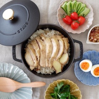 鶏のうまみ＆タレが決め手！タイのソウルフード「カオマンガイ」でエスニックな夏ごはん♪