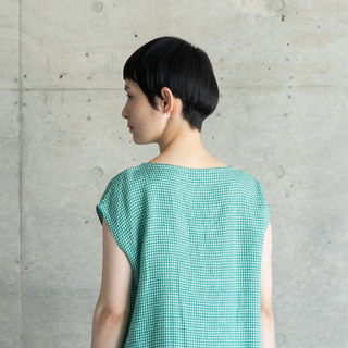 ワンピースもパンツもバッグも…。肌も喜ぶ「リネン」アイテム＆着こなし術