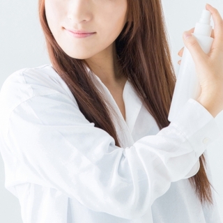 思わず触れたくなる、ピュアなさらさら『ストレートヘア』のつくり方