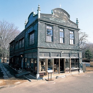 夏の終わりにレトロな世界へ～「江戸東京たてもの園」を訪れてみませんか