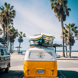 暑い日はおうちでゆったりサマー。夏がもっと好きになる映画【5選】