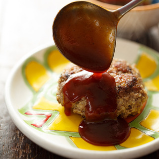 洋食の定番！濃厚『デミグラスソース』を使ったアレンジレシピの楽しみ方