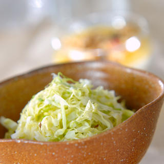 乳酸発酵でヘルシー!「ザワークラウト」の作り方&活用アイデアレシピ