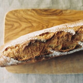 フランスパン好きさん集まれ♪バゲット、バタール…種類と美味しい食べ方のこと