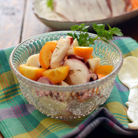 色とりどりで美しい！いろいろな果物を取り入れた、デザート以外のフルーツレシピ集