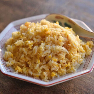 コツを押さえて手早く炒める！「パラパラ炒飯（チャーハン）」の作り方＆アレンジレシピ