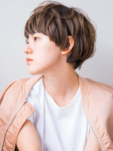 今秋のヘアスタイルは ボリューム シルエット ヘアアクセサリー で差をつけて キナリノ